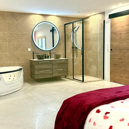 Appartement Jacuzzi In *