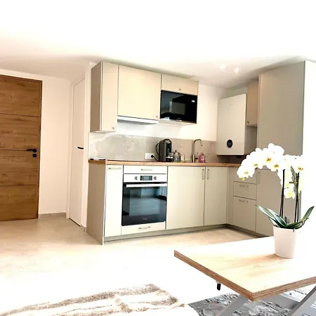 Appartement Jacuzzi In Cannes